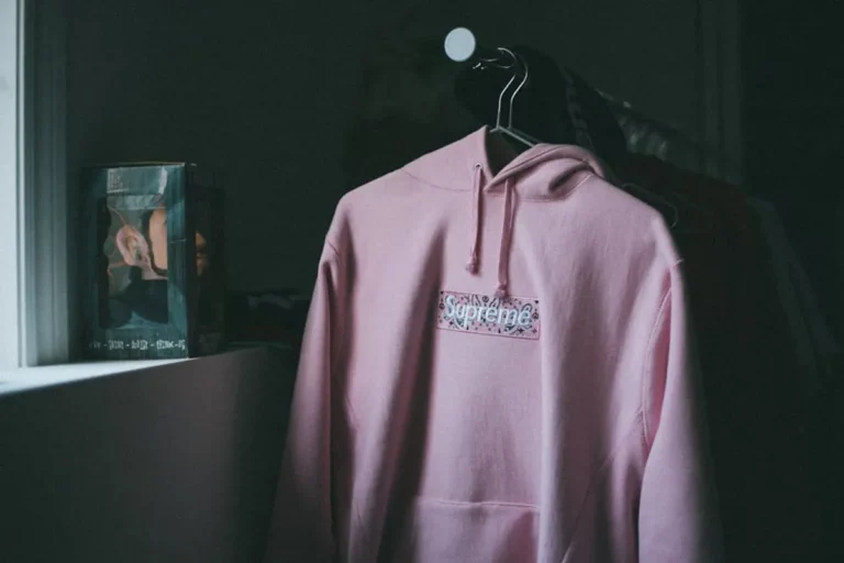 2000s streetwear fashion men: Style Guide, Trends, Looks, and Outfit Ideas