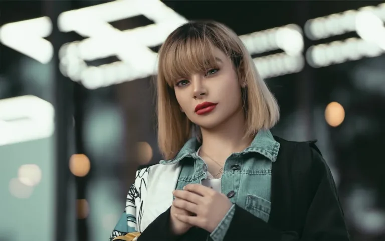 Bangs Guide: Types, Face Shapes, and Styling Tips