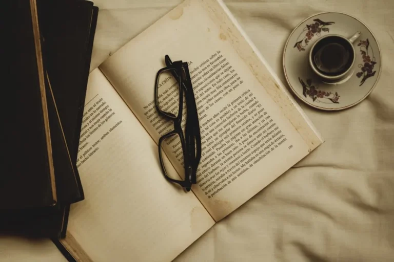 Best bookish hobbies for couples