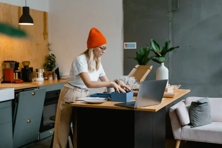 Best small apartment living for creative people