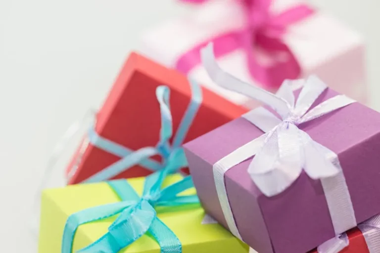 Gift Ideas Checklist for Busy Adults