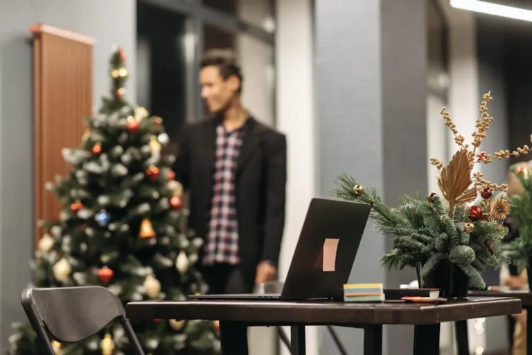 Holiday Planning Checklist for Couples