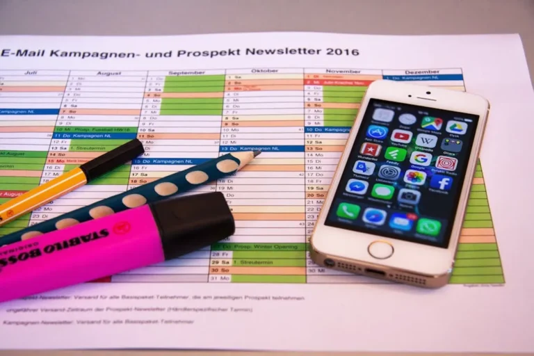 Holiday Planning Checklist for Remote Workers